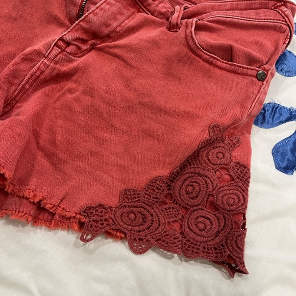 Red BOHO Detail Shorts - Picture 3 of 4